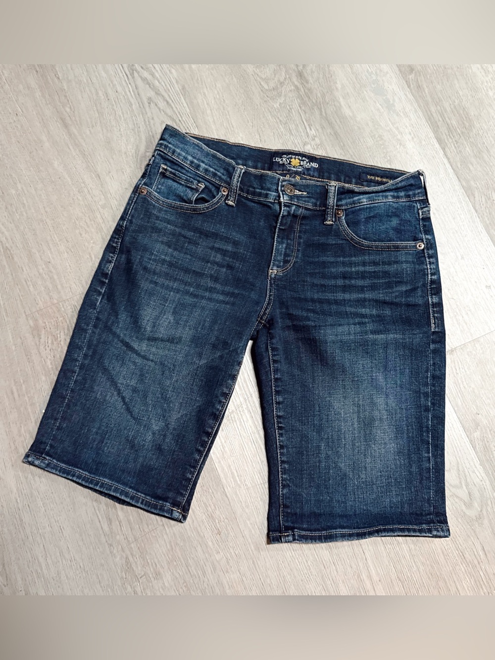 •LUCKY BRAND• BERMUDA DENIM SHORTS